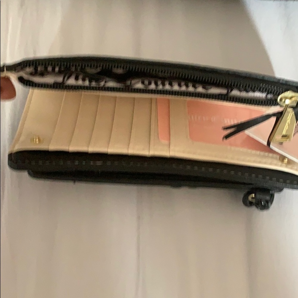 Wallet - Picture 4 of 4